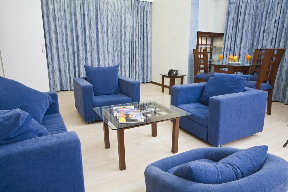 เดอะเพรสซิเดนท์โฮเต็ล Hotel ปูเน่ ภายนอก รูปภาพ
