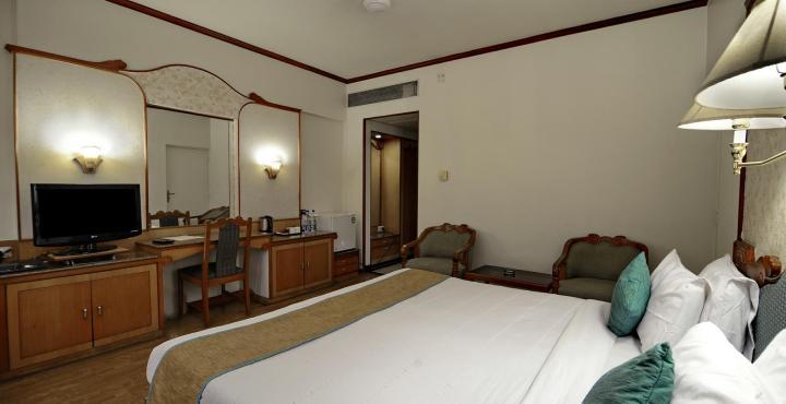 เดอะเพรสซิเดนท์โฮเต็ล Hotel ปูเน่ ภายนอก รูปภาพ
