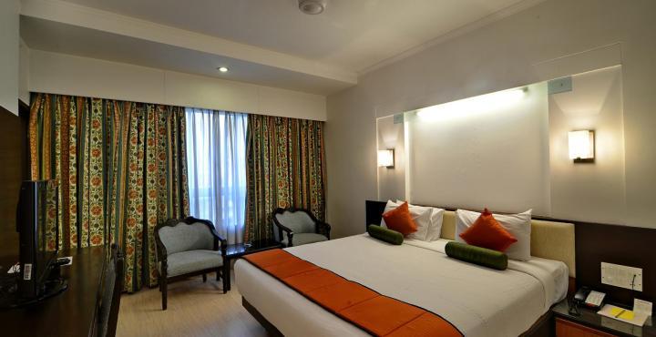 เดอะเพรสซิเดนท์โฮเต็ล Hotel ปูเน่ ภายนอก รูปภาพ