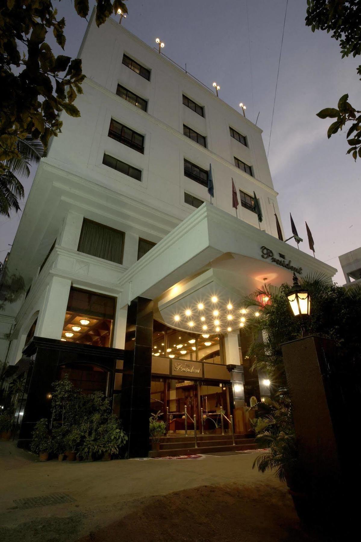 เดอะเพรสซิเดนท์โฮเต็ล Hotel ปูเน่ ภายนอก รูปภาพ